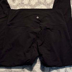 EUC Lululemon Align High Rise 28” Leggings